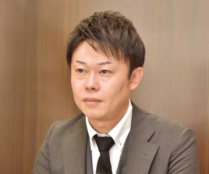 代表理事 堤 健太郎